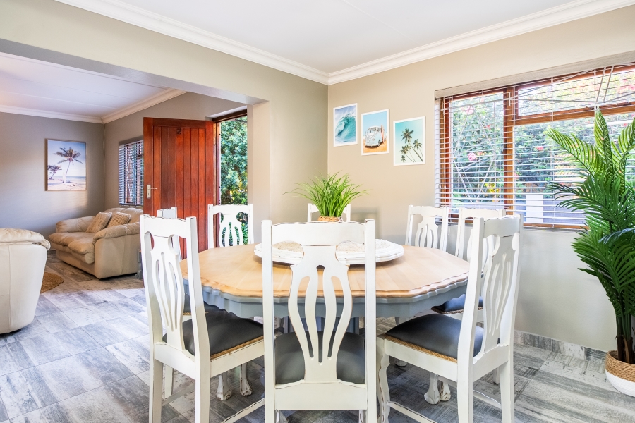 7 Bedroom Property for Sale in Hartenbos Central Western Cape